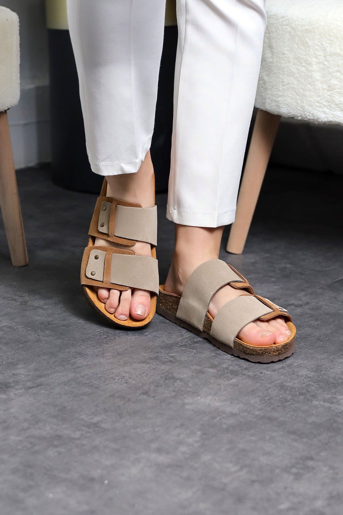 Land of Cork doğal mantar taban deri terlik