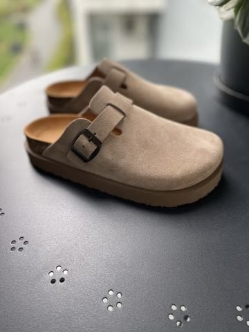 Land of Cork Anatomik Doğal Mantar Taban Büyük Toka Hakiki Süet Deri Terlik