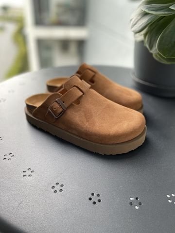 Land of Cork Anatomik Doğal Mantar Taban Büyük Toka Hakiki Süet Deri Terlik