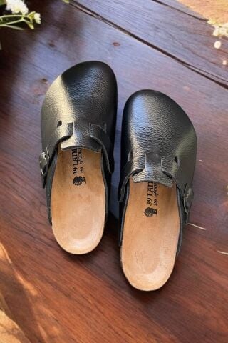 Land of Cork | Siyah Hakiki Deri Unisex Anatomik Terlik – Silinebilir Doğal Mantar Tabanlı