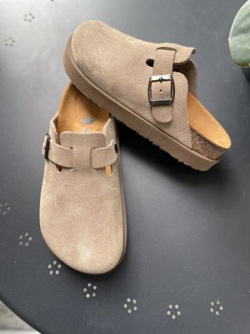 Land of Cork Anatomik Doğal Mantar Taban Büyük Toka Hakiki Süet Deri Terlik