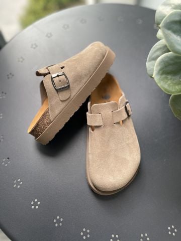 Land of Cork Anatomik Doğal Mantar Taban Büyük Toka Hakiki Süet Deri Terlik