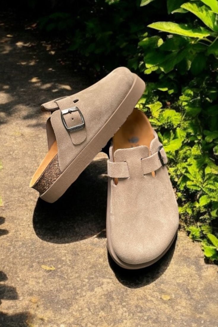 Land of Cork Anatomik Doğal Mantar Taban Büyük Toka Hakiki Süet Deri Terlik