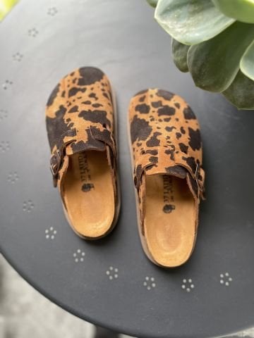 Land of Cork Cow Animal Desenli Ortopedik Terlik – El Yapımı, Platform Taban , Mantar Taban, Kadın Günlük Terlik