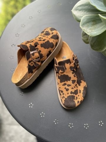 Land of Cork Cow Animal Desenli Ortopedik Terlik – El Yapımı, Platform Taban , Mantar Taban, Kadın Günlük Terlik