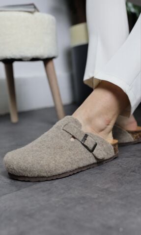 Land of Cork doğal mantar taban keçe terlik