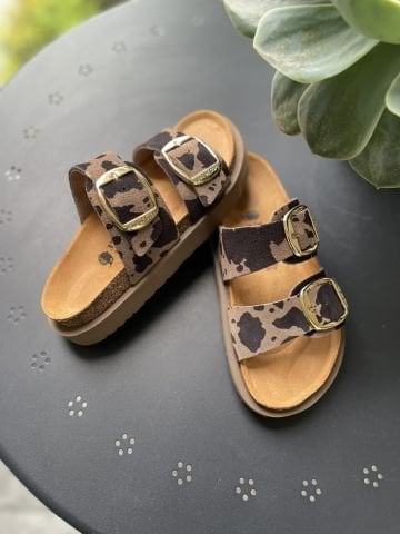 Land of Cork Platform Taban Cow Animal Desenli Ortopedik Terlik – El Yapımı, Mantar Taban, Big Buckle Kadın Günlük Terlik