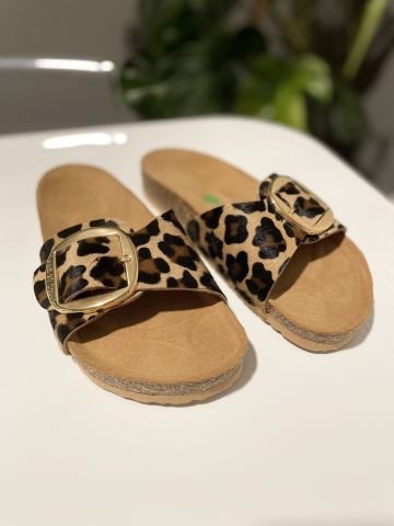 Land of Cork mantar tabanlı leopar desenli deri terlik