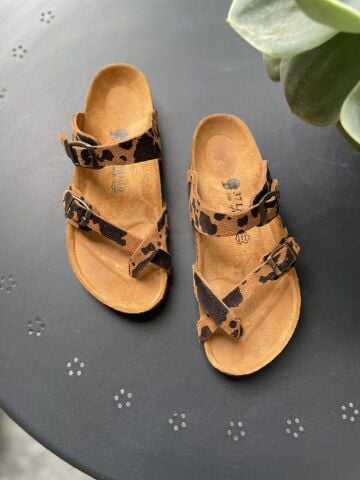 Land of Cork Anatomik Doğal Mantar Taban Parmak Arası Animal Print Kadın Terlik