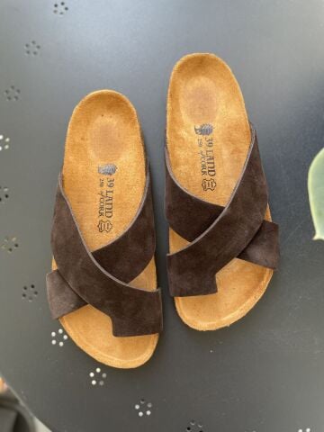 Land of Cork Parmak Arası Süet Deri Kadın Terlik – Anatomik Doğal Mantar Taban