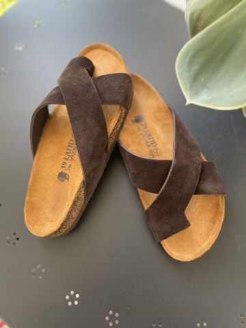 Land of Cork Parmak Arası Süet Deri Kadın Terlik – Anatomik Doğal Mantar Taban