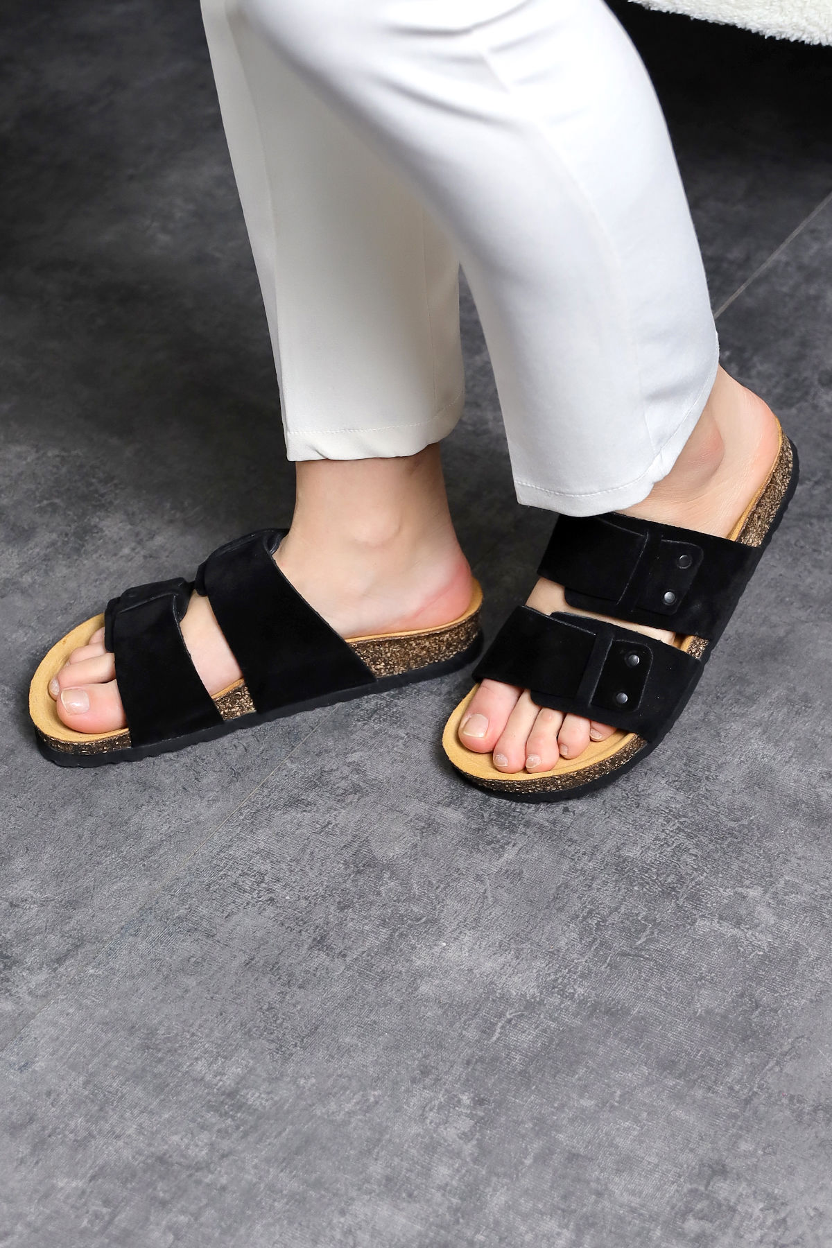 Land of Cork Anatomik Unisex Siyah Doğal Mantar Taban Hakiki Deri Terlik