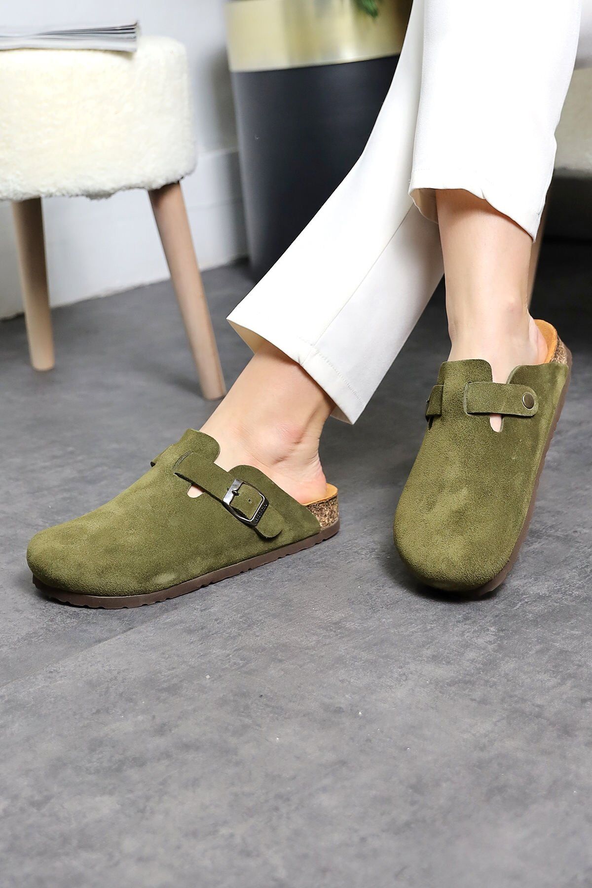 Land of Cork Anatomik Unisex Doğal Mantar Taban Hakiki Süet Deri Haki Kapalı terlik