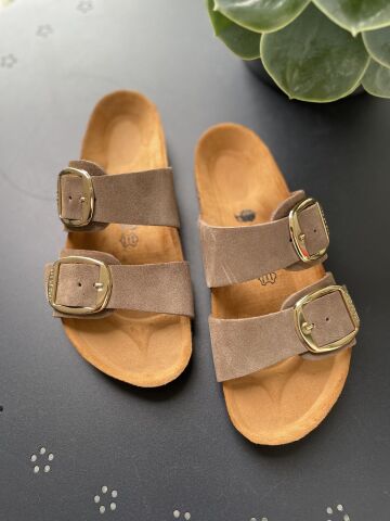 Land of Cork Anatomik Doğal Mantar Taban Büyük Toka Hakiki Süet Deri Terlik