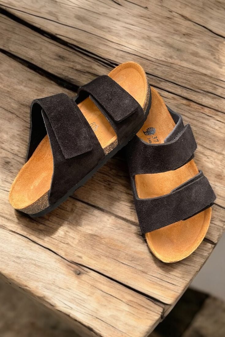 Land of Cork Unisex Hakiki Süet Deri, Doğal Mantar Taban, Ark Destekli, Cırtlı Ayarlanabilir Sandalet