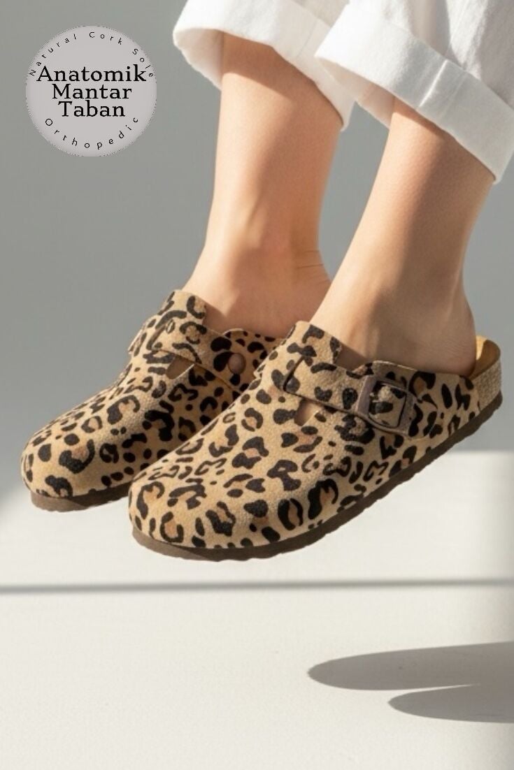 Land of Cork Anatomik Ark Destekli Doğal Mantar Taban Hakiki Süet Deri Leopar Desen Terlik
